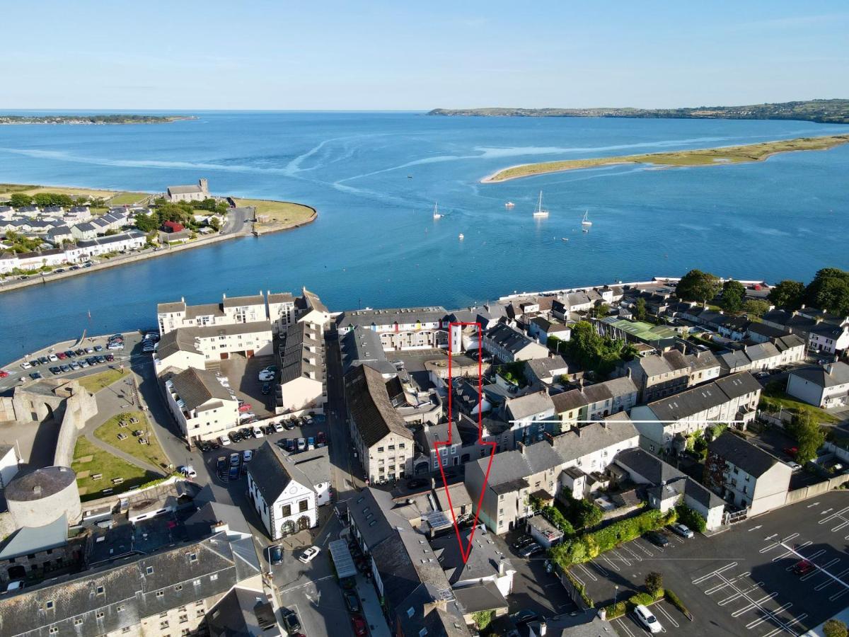 Two Bedroom Townhouse In The Heart Of Dungarvan Dungarvan  Exterior photo